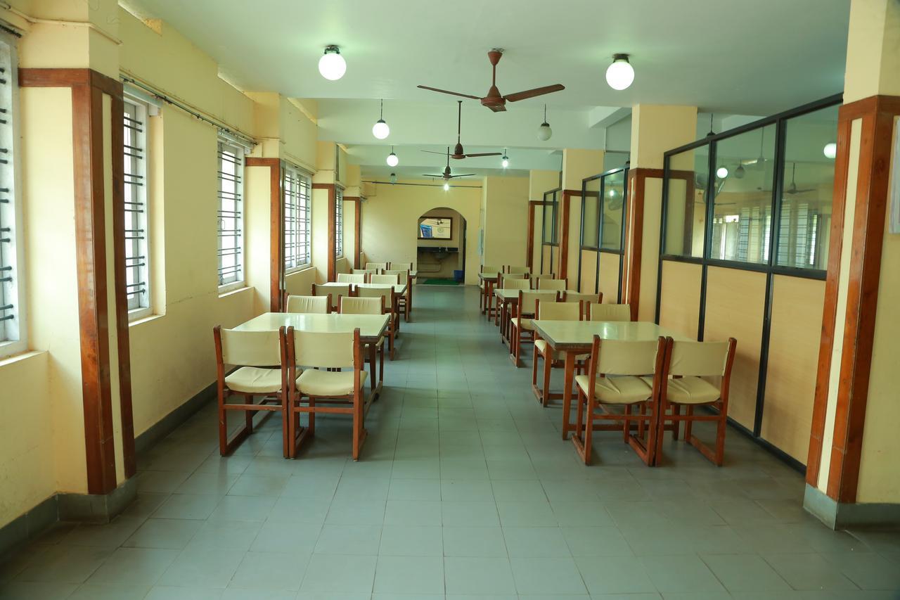 Hotel Nandanam Guruvayur Exterior photo